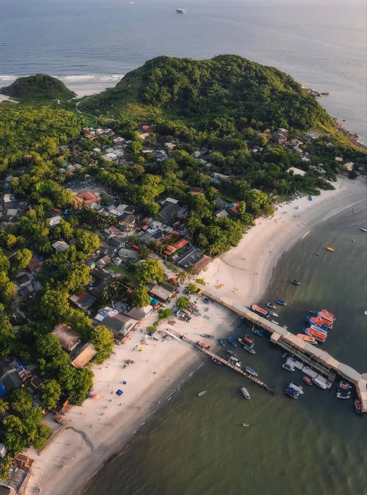 Ilha do mel ( todo final de semana) 